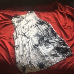 Black acid wash tank top